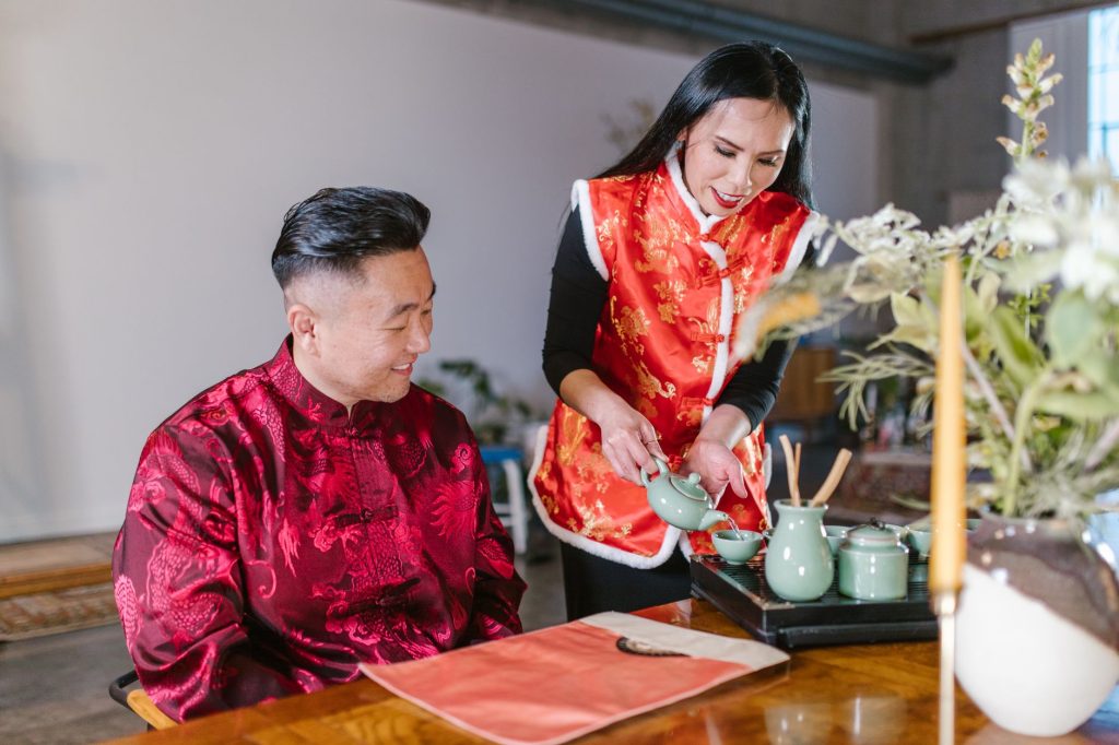 Chinese avoid iced drinks – traditional tea ceremony with warm cups.